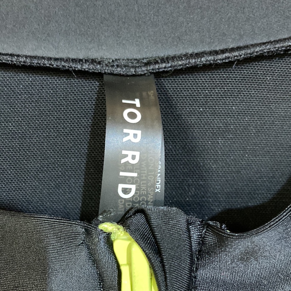 Torrid Rash-Guard Swimsuit - Picture 6 of 8